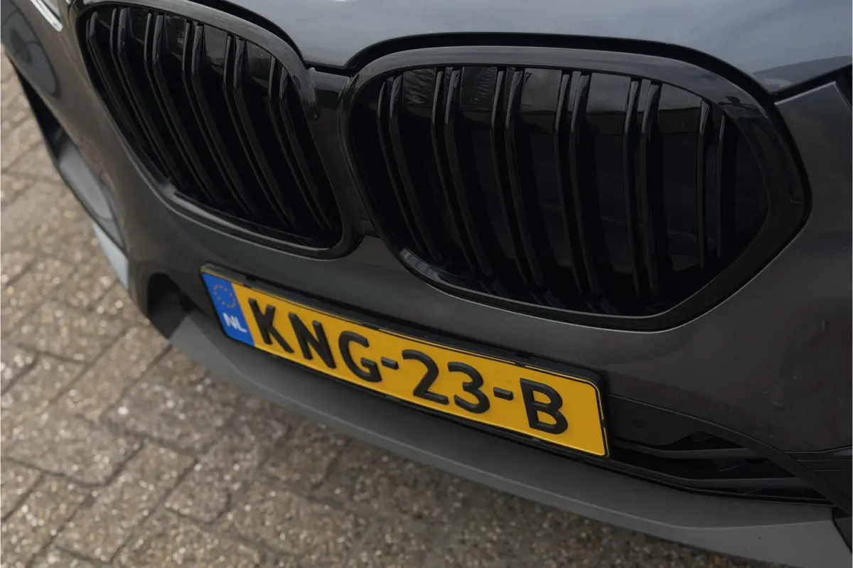 xDrive25e | Elektrische Klep | PDC V + A | LED | Apple Carplay | DAB | 35x op voorraad !