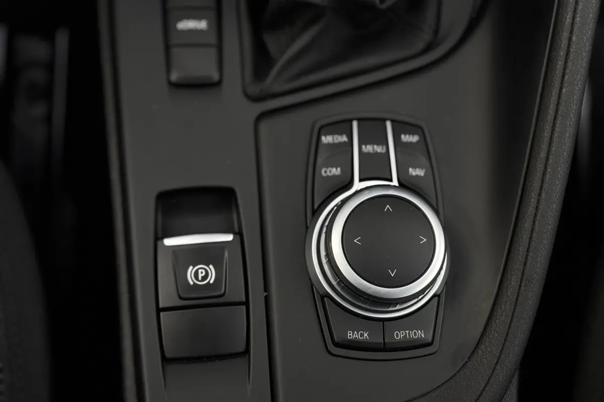 xDrive25e | Elektrische Klep | PDC V + A | LED | Apple Carplay | DAB | 35x op voorraad !