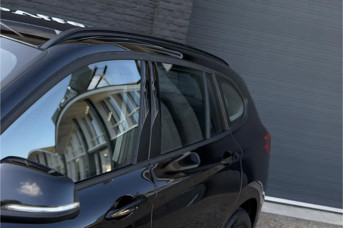 xDrive25e | Leder | Trekhaak | Head-Up | Camera | LED | PDC V & A