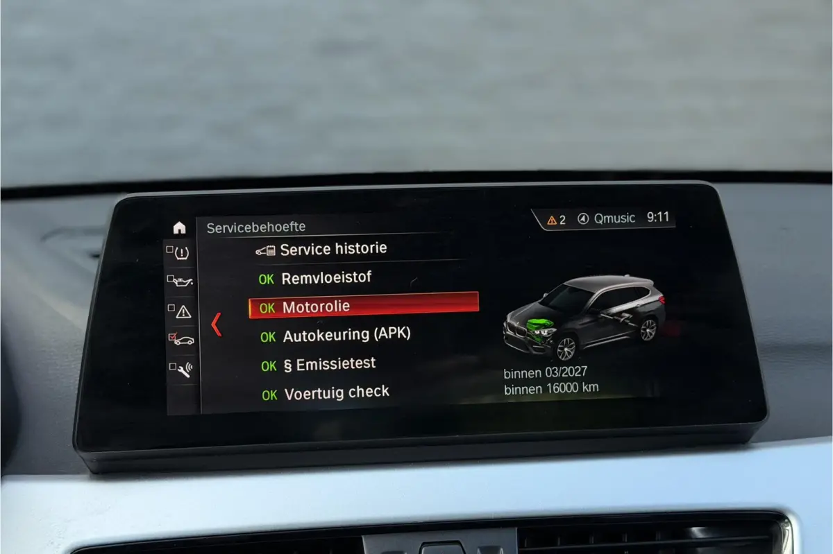 xDrive25e | Leder | Trekhaak | Head-Up | Camera | LED | PDC V & A