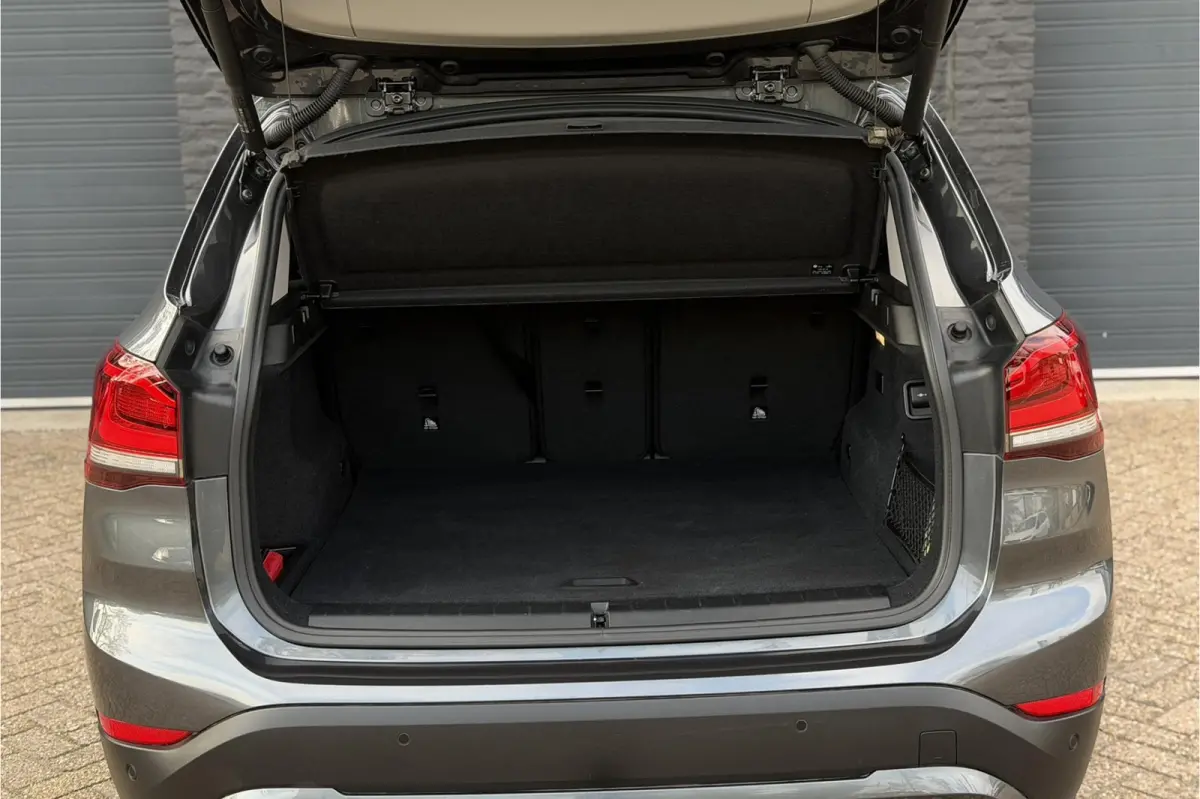 xDrive25e | Elektrische Klep | PDC V + A | LED | Apple Carplay | DAB | 35x op voorraad !