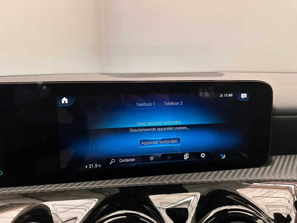 160 Business Solution Camera | Parkeersensoren | Widescreen | Stoelverwarming | LED | 16" Lichtmetaal | Navigatie | Achteruitrijcamera | Airco (automatisch) | Cruise control