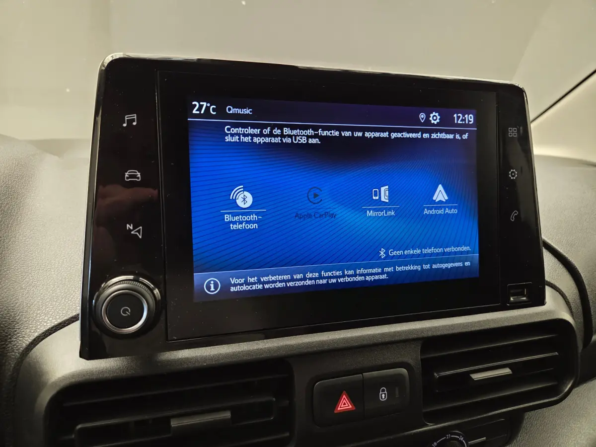 1.5 D-4D Live Ingerichte Laadruimte | Carplay | Airco | Cruise | Parkeersensoren Achter | DAB| Airco | Apple Carplay/Android Auto|telefoonintegratie premium | Centrale deurvergrendeling met 