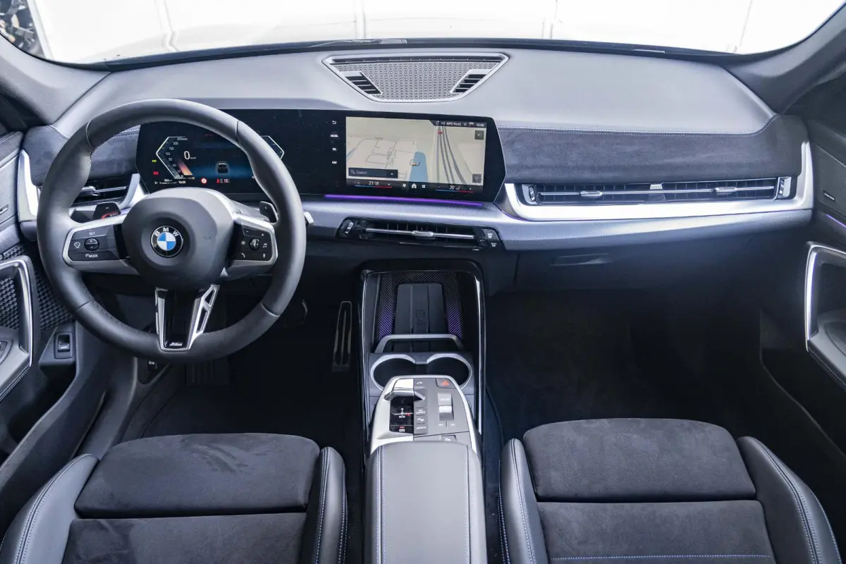 sDrive20i | M Sportpakket | Premium Pack | Comfort Pack | 18 inch | M Adaptief onderstel | Driving Assistent Plus | Harman Kardon | Trekhaak