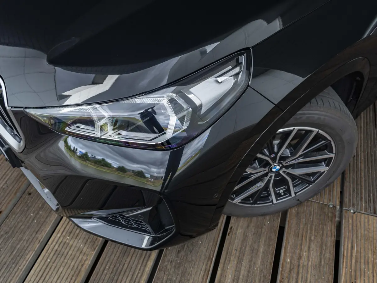 sDrive20i | M Sportpakket | Premium Pack | Comfort Pack | 18 inch | M Adaptief onderstel | Driving Assistent Plus | Harman Kardon | Trekhaak