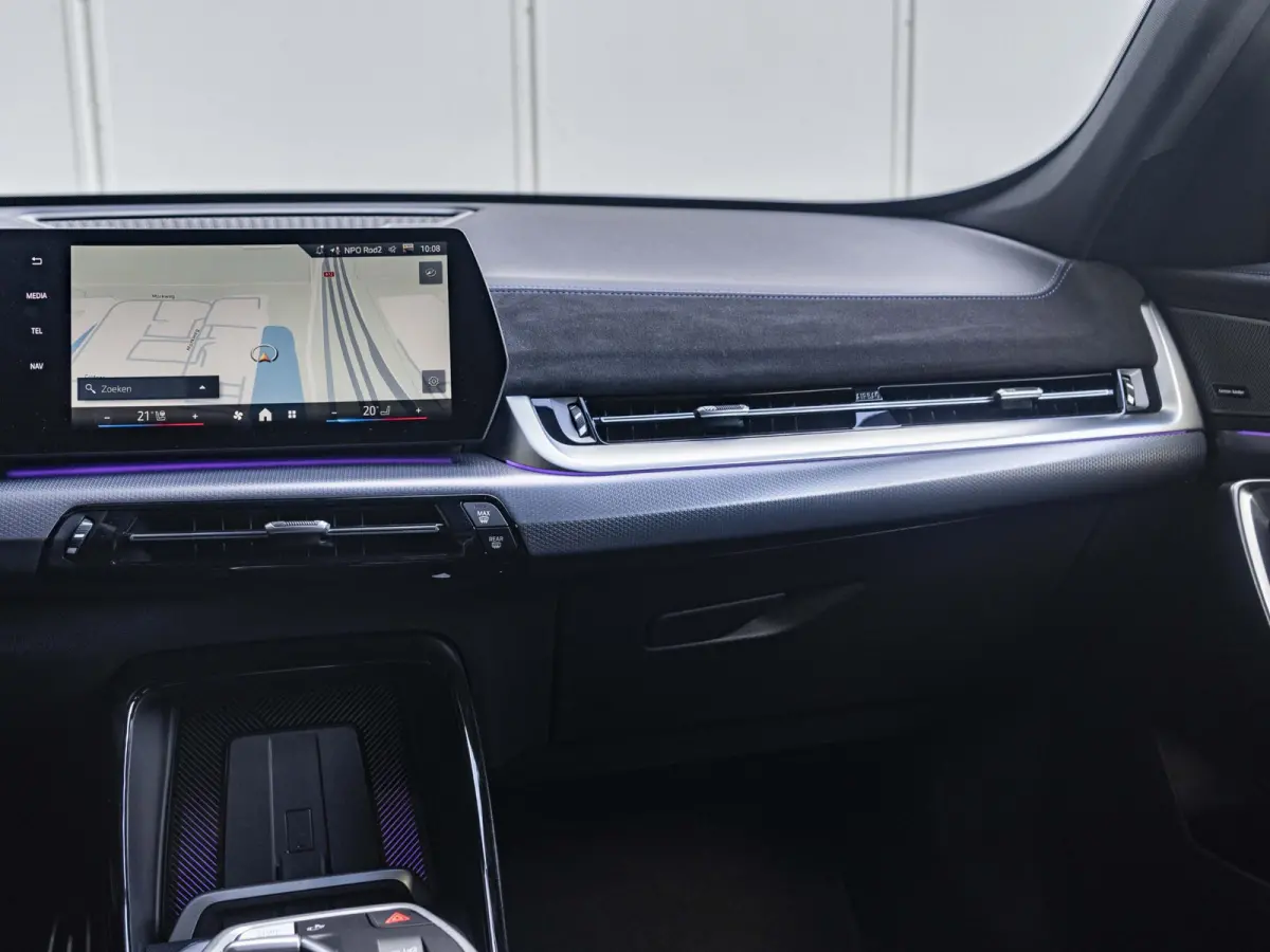 sDrive20i | M Sportpakket | Premium Pack | Comfort Pack | 18 inch | M Adaptief onderstel | Driving Assistent Plus | Harman Kardon | Trekhaak