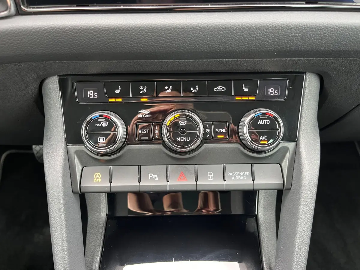 1.5 TSI Business Edition Plus NL.Auto/Virtual Cockpit/Trekhaak/ComfortSeats/Full Led/1Ste Eigenaar/Dealer Onderhouden
