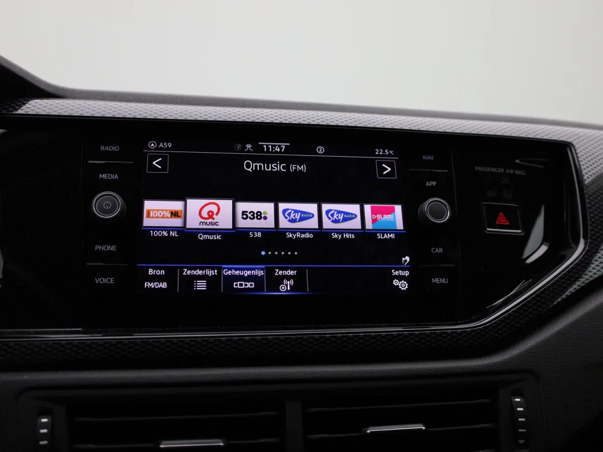 1.0 TSI Life Edition 95 PK | EM | Navigatie | Camera | Parkeersensoren | Adaptive Cruise Control | Apple Carplay | Android Auto | Privacy glas | LED | DAB | Digital Cockpit |
