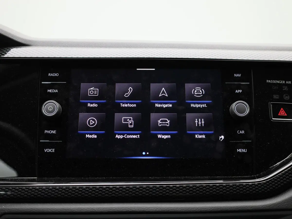1.0 TSI Life Edition 95 PK | EM | Navigatie | Camera | Parkeersensoren | Adaptive Cruise Control | Apple Carplay | Android Auto | Privacy glas | LED | DAB | Digital Cockpit |