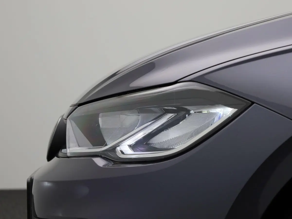 1.0 TSI Life Edition 95 PK | EM | Navigatie | Camera | Parkeersensoren | Adaptive Cruise Control | Apple Carplay | Android Auto | Privacy glas | LED | DAB | Digital Cockpit |