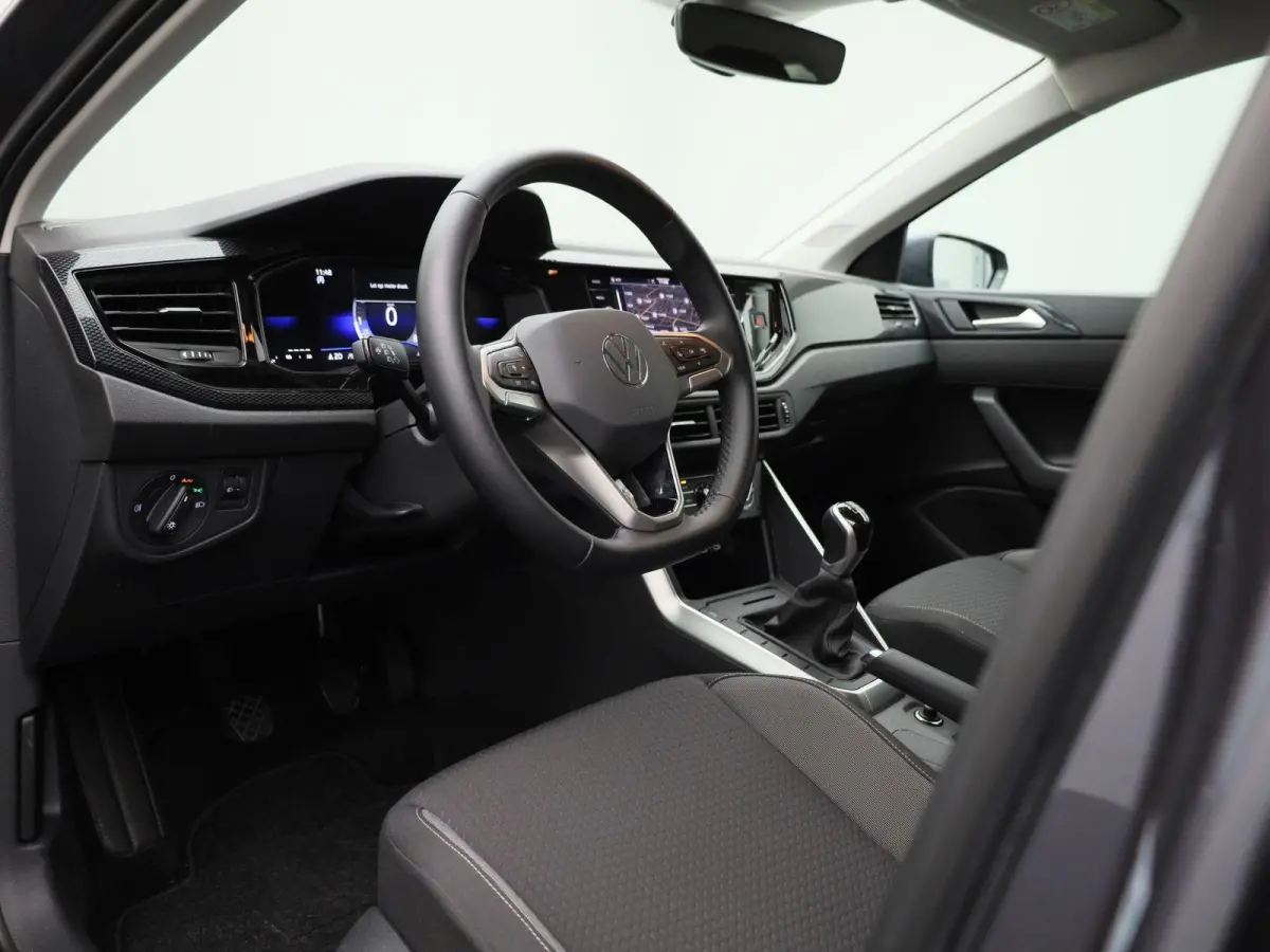 1.0 TSI Life Edition 95 PK | EM | Navigatie | Camera | Parkeersensoren | Adaptive Cruise Control | Apple Carplay | Android Auto | Privacy glas | LED | DAB | Digital Cockpit |