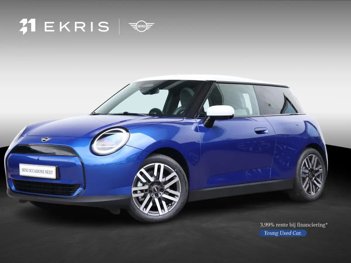 Cooper E Favoured L 40.7 kWh | SoH 100% | Panorama Dak | Harman Kardon | Parking Assistant Plus | Head-Up | Stoel & Stuurwiel Verwarming | Comforttoegang |