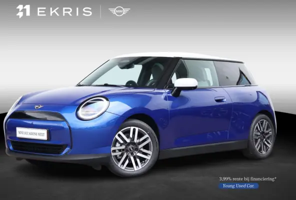 Cooper E Favoured L 40.7 kWh | SoH 100% | Panorama Dak | Harman Kardon | Parking Assistant Plus | Head-Up | Stoel & Stuurwiel Verwarming | Comforttoegang |