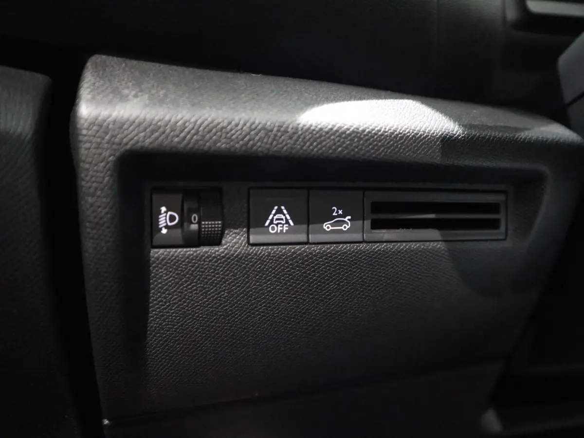 You - DUAL ZONE CLIMATE CONTROL - APPLE CARPLAY/ANDROID AUTO - CRUISE CONTROL