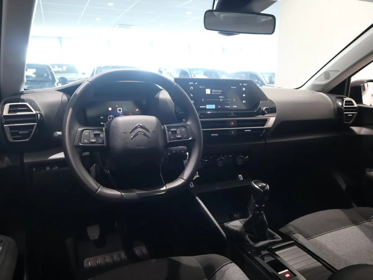 You - DUAL ZONE CLIMATE CONTROL - APPLE CARPLAY/ANDROID AUTO - CRUISE CONTROL