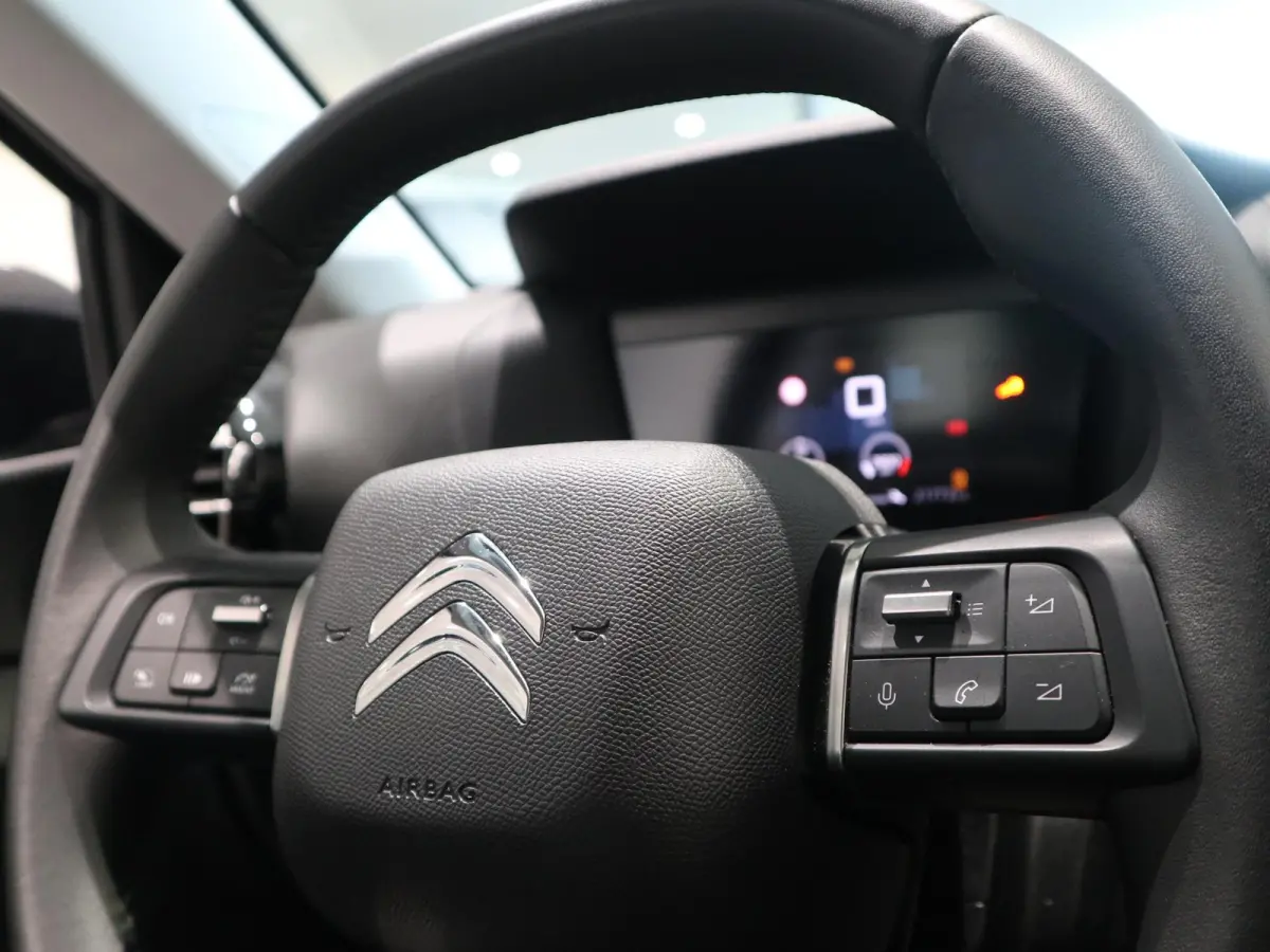 You - DUAL ZONE CLIMATE CONTROL - APPLE CARPLAY/ANDROID AUTO - CRUISE CONTROL