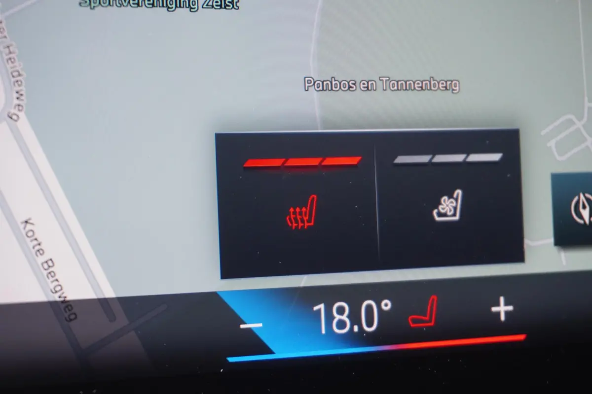 xDrive50e | M Sportpakket Pro | 22 inch BMW Individual Multispaak | Integral Active Steering | Glazen panoramadak | Soft-Close-Automatic voor portieren | Driving Assistant Professional