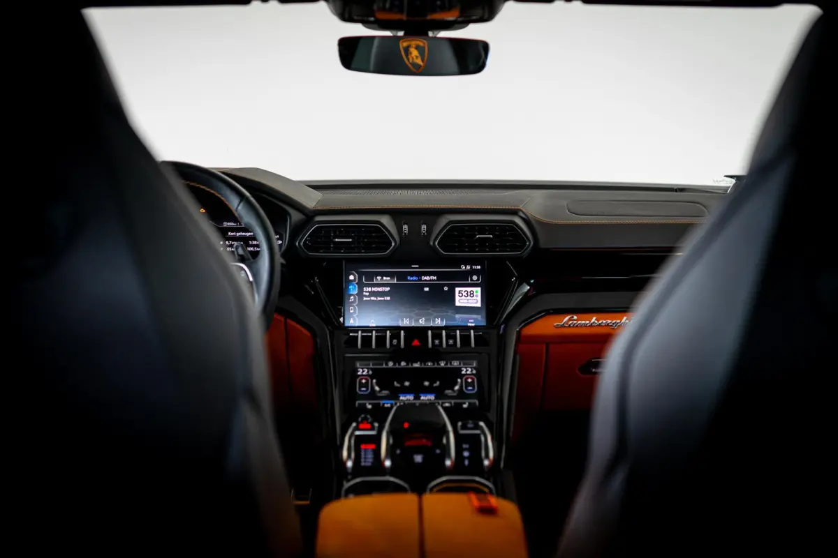 4.0 V8 | Akra | 23 Inch | Pano | B&O | HUD