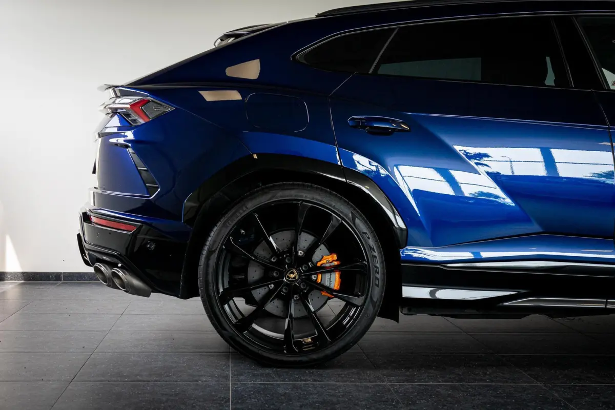 4.0 V8 | Akra | 23 Inch | Pano | B&O | HUD
