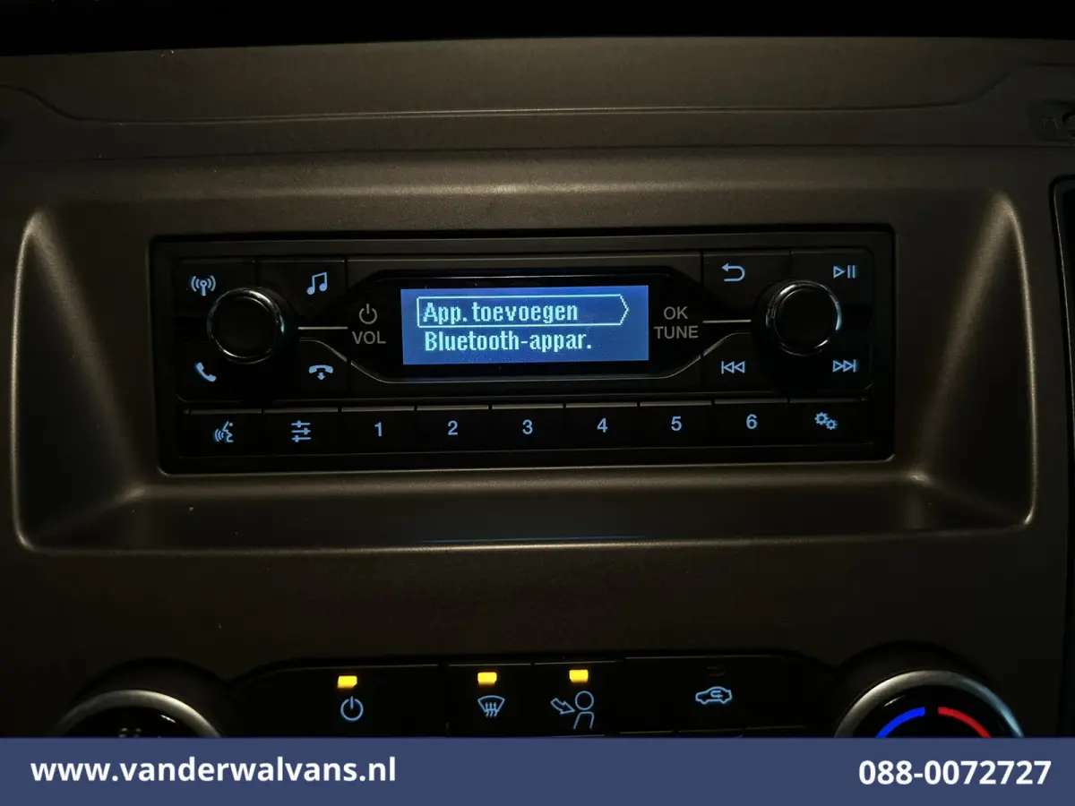 2.0 TDCI 130pk Bakwagen Laadklep Euro6 Airco | 1040kg laadvermogen | Cruisecontrol | Verwarmde voorruit Bijrijdersbank