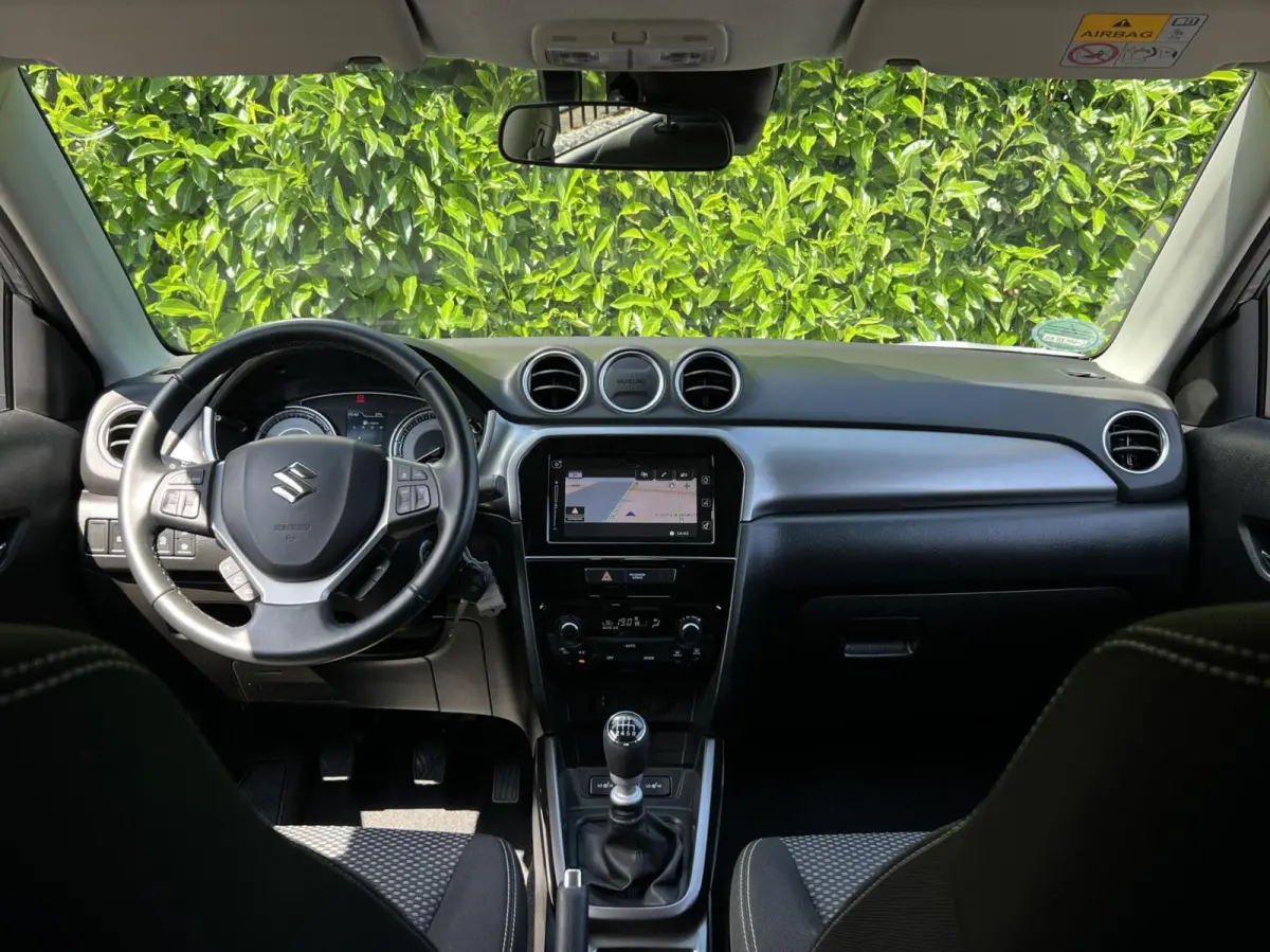 1.4 Boosterjet Comfort Smart Hybrid, TWO-TONE, NAVIGATIE, CRUISE CONTROL, CAMERA, KEYLESS, DAB, LED, CLIMATE CONTROL, STOELVERWARMING, LICHTMETAAL 17"