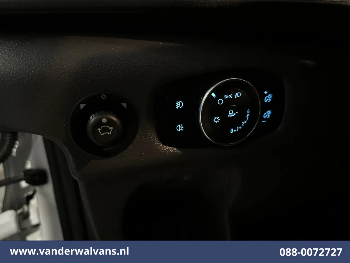 2.0 TDCI 160pk Bakwagen Laadklep Euro6 Airco | 1040kg laadvermogen | Cruisecontrol | Verwarmde voorruit Bijrijdersbank