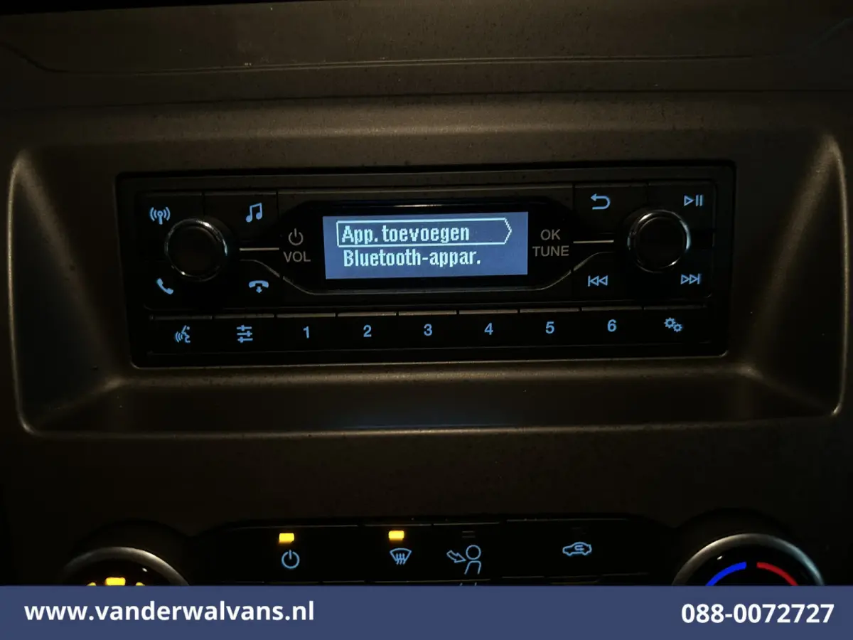 2.0 TDCI 160pk Bakwagen Laadklep Euro6 Airco | 1040kg laadvermogen | Cruisecontrol | Verwarmde voorruit Bijrijdersbank