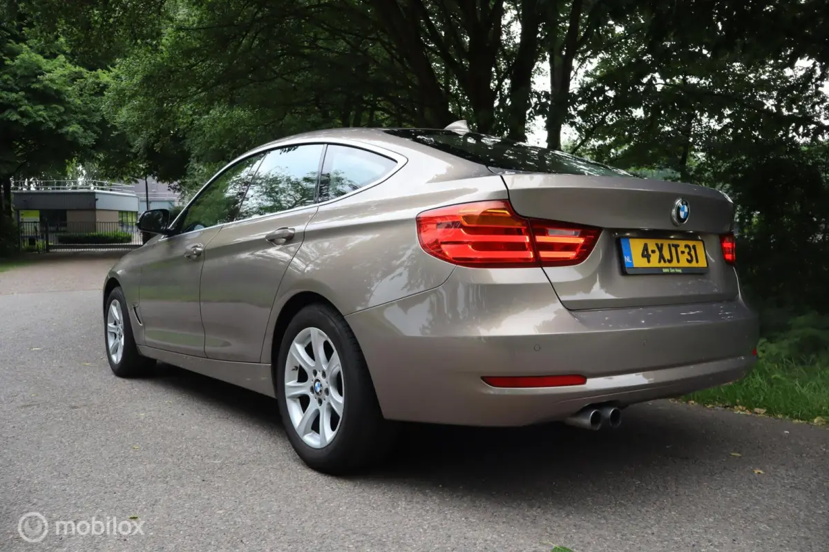 328i xDrive High Executive!