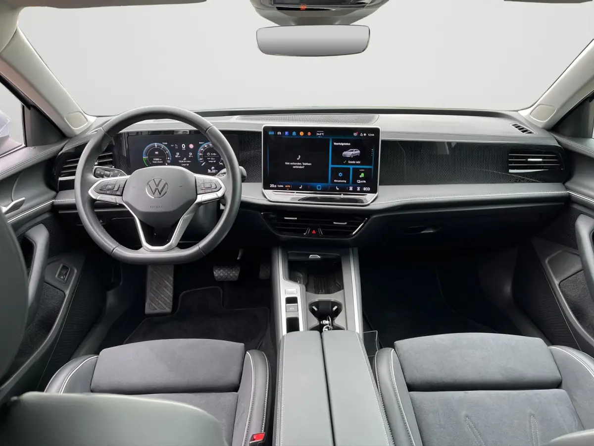 1.5 eHybrid Business | PHEV | 204Pk | Trekhaak | LED | A.Camera | Side assist | ACC |