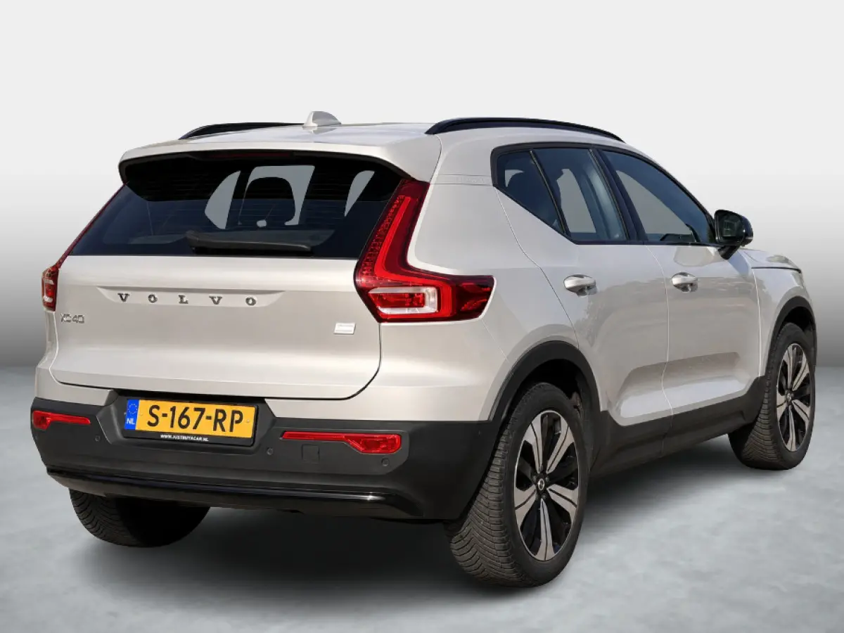 Plus luxury 70 Kwh SoH 95,1% / Duurste Uitvoering / Adaptieve Cruise / Panorama Dak / Warmtepomp / 3 Fase / 360 Camera / Stoel en stuur verwarming / Stand verwarming / Harman Kardon Soundsys