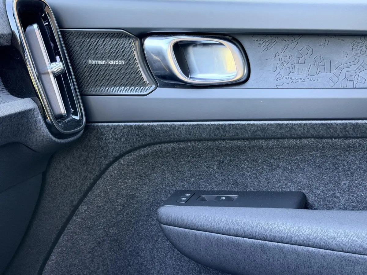 Plus luxury 70 Kwh SoH 95,1% / Duurste Uitvoering / Adaptieve Cruise / Panorama Dak / Warmtepomp / 3 Fase / 360 Camera / Stoel en stuur verwarming / Stand verwarming / Harman Kardon Soundsys