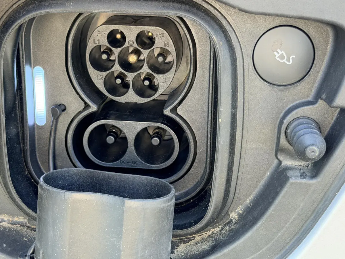 Plus luxury 70 Kwh SoH 95,1% / Duurste Uitvoering / Adaptieve Cruise / Panorama Dak / Warmtepomp / 3 Fase / 360 Camera / Stoel en stuur verwarming / Stand verwarming / Harman Kardon Soundsys
