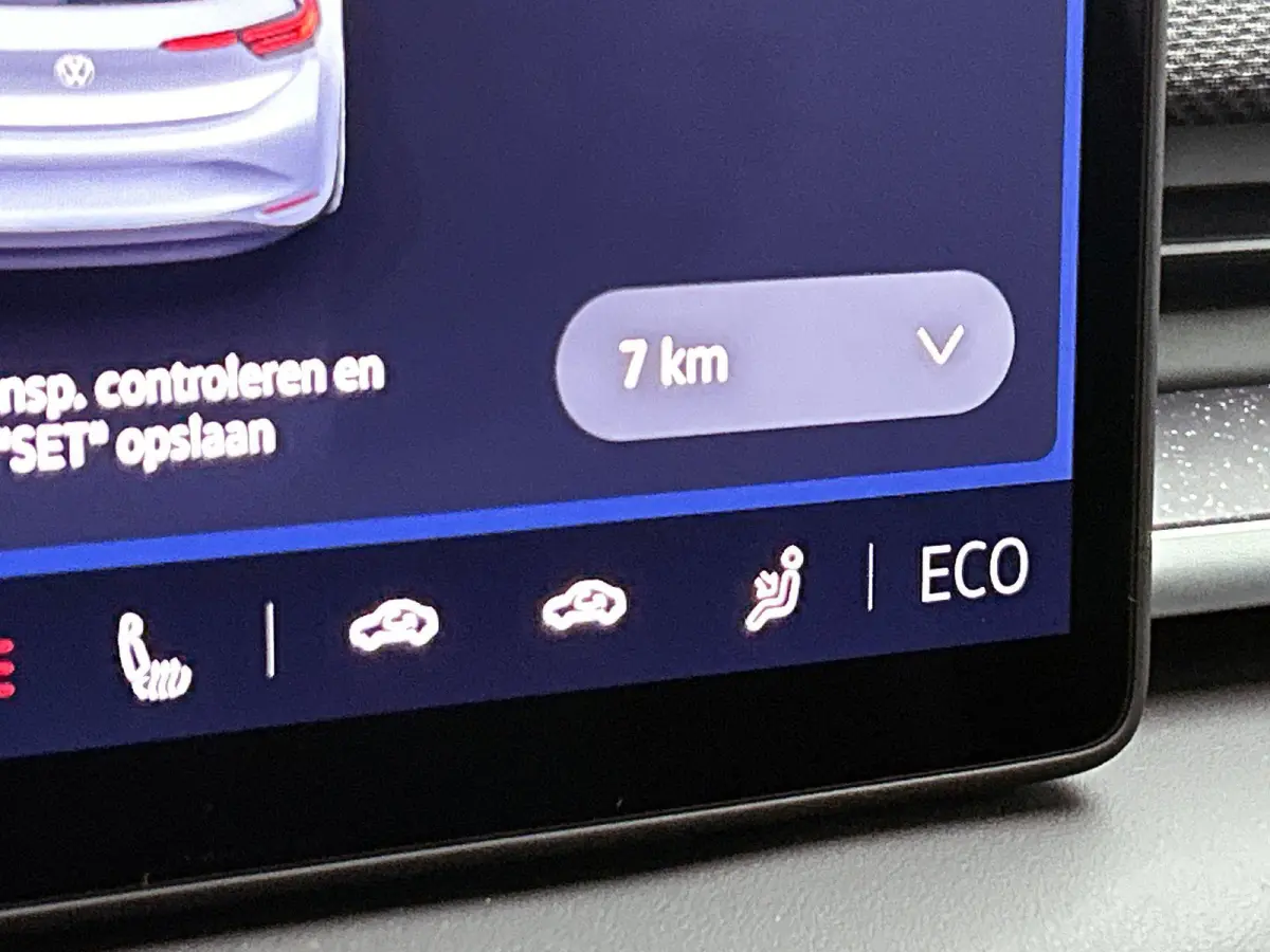 Life 50 kWh 170 PK | Steunhaak | Navigatie | Apple Carplay draadloos | Stoelverwarming | Ruiten getint | 19" Lichtmetalen velgen | Android Auto draadloss | LED verlichting | Camera | Climate