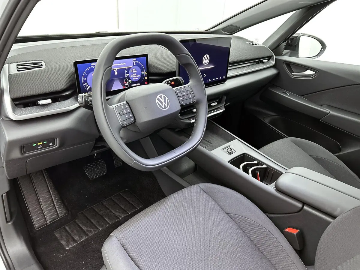 Life 50 kWh 170 PK | Steunhaak | Navigatie | Apple Carplay draadloos | Stoelverwarming | Ruiten getint | 19" Lichtmetalen velgen | Android Auto draadloss | LED verlichting | Camera | Climate