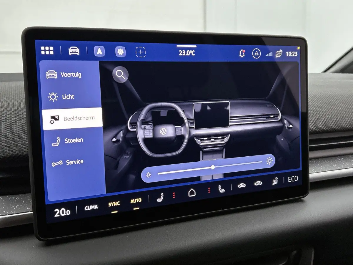 Life 50 kWh 170 PK | Steunhaak | Navigatie | Apple Carplay draadloos | Stoelverwarming | Ruiten getint | 19" Lichtmetalen velgen | Android Auto draadloss | LED verlichting | Camera | Climate