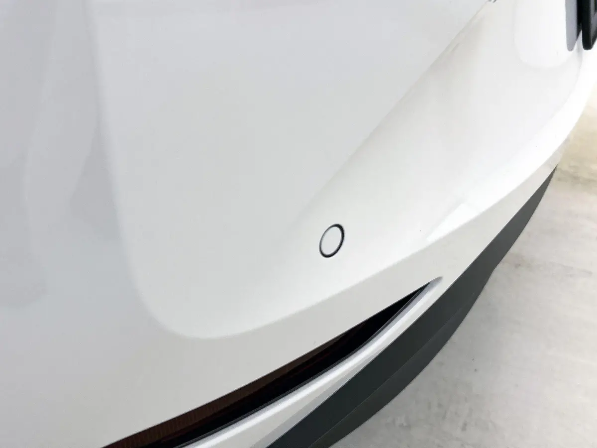 Life 50 kWh 170 PK | Steunhaak | Navigatie | Apple Carplay draadloos | Stoelverwarming | Ruiten getint | 19" Lichtmetalen velgen | Android Auto draadloss | LED verlichting | Camera | Climate