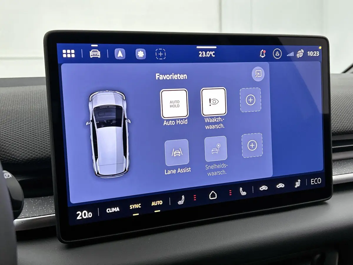 Life 50 kWh 170 PK | Steunhaak | Navigatie | Apple Carplay draadloos | Stoelverwarming | Ruiten getint | 19" Lichtmetalen velgen | Android Auto draadloss | LED verlichting | Camera | Climate