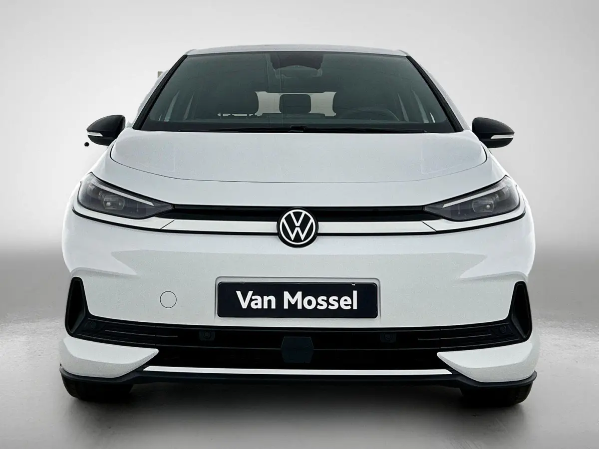 Life 50 kWh 170 PK | Steunhaak | Navigatie | Apple Carplay draadloos | Stoelverwarming | Ruiten getint | 19" Lichtmetalen velgen | Android Auto draadloss | LED verlichting | Camera | Climate