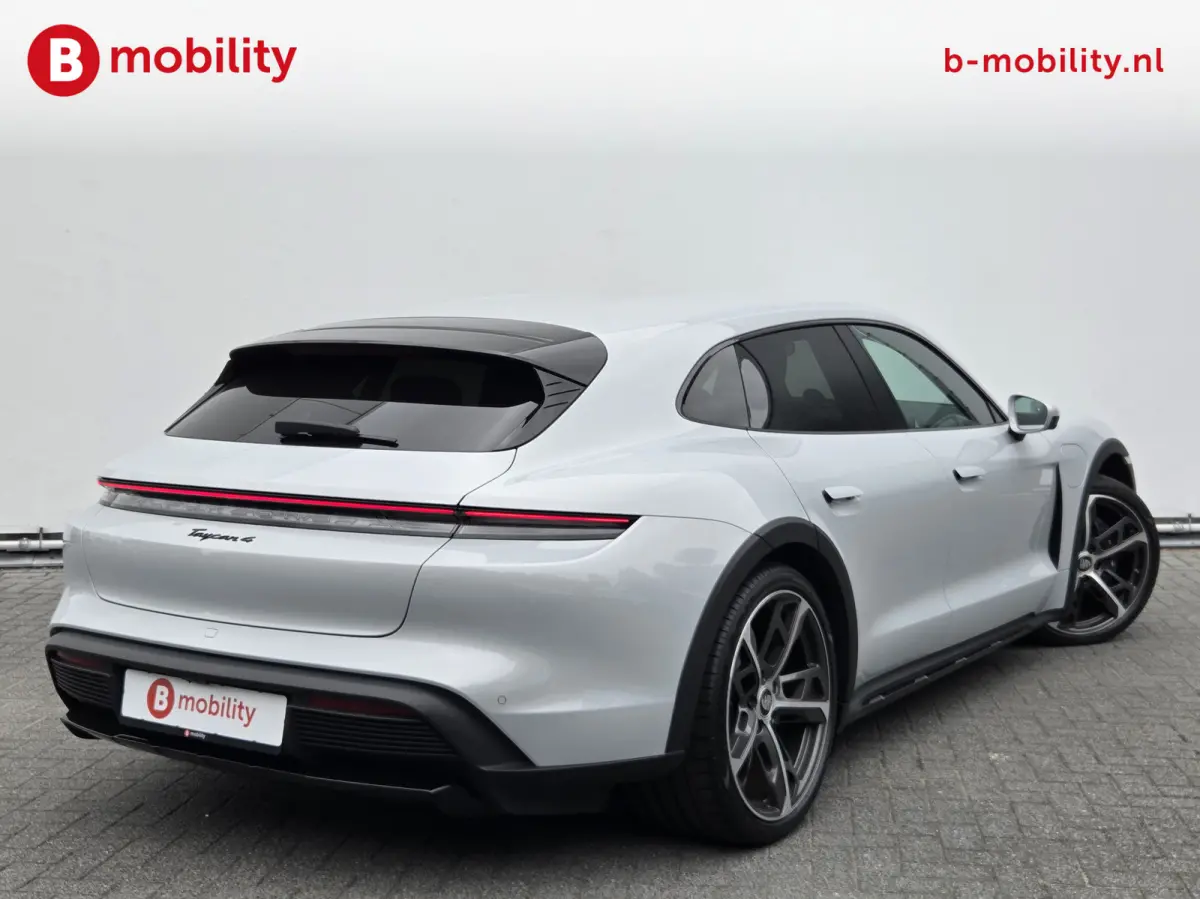 4 93 kWh Sport Chrono 5-Pers. BOSE Dealer Onderhouden NL Auto | Comfortstoelen | 360 Camera PDLS | Adaptive Cruise Control
