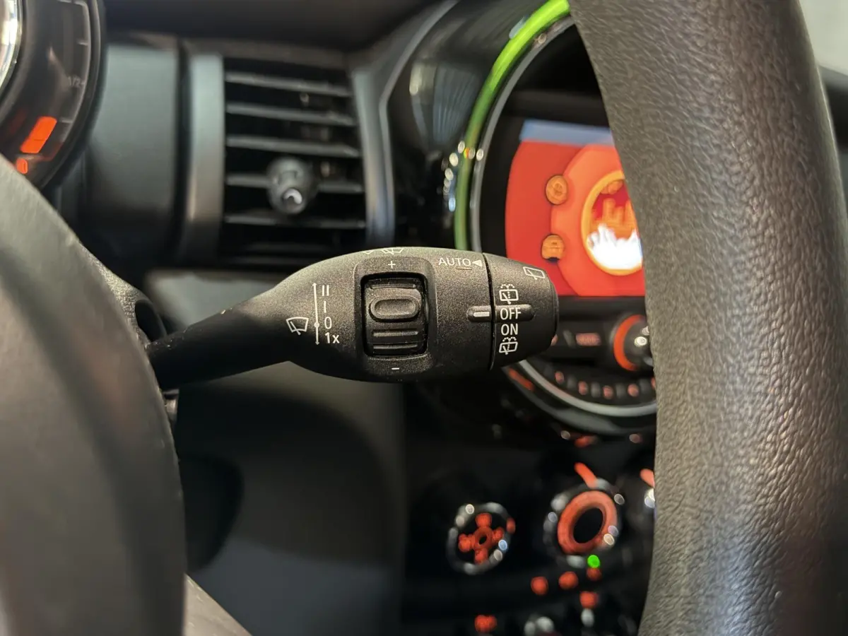 1.5 One Salt 15"/Airco/Bluetooth/Centrale vergrendeling/Lichtsensor