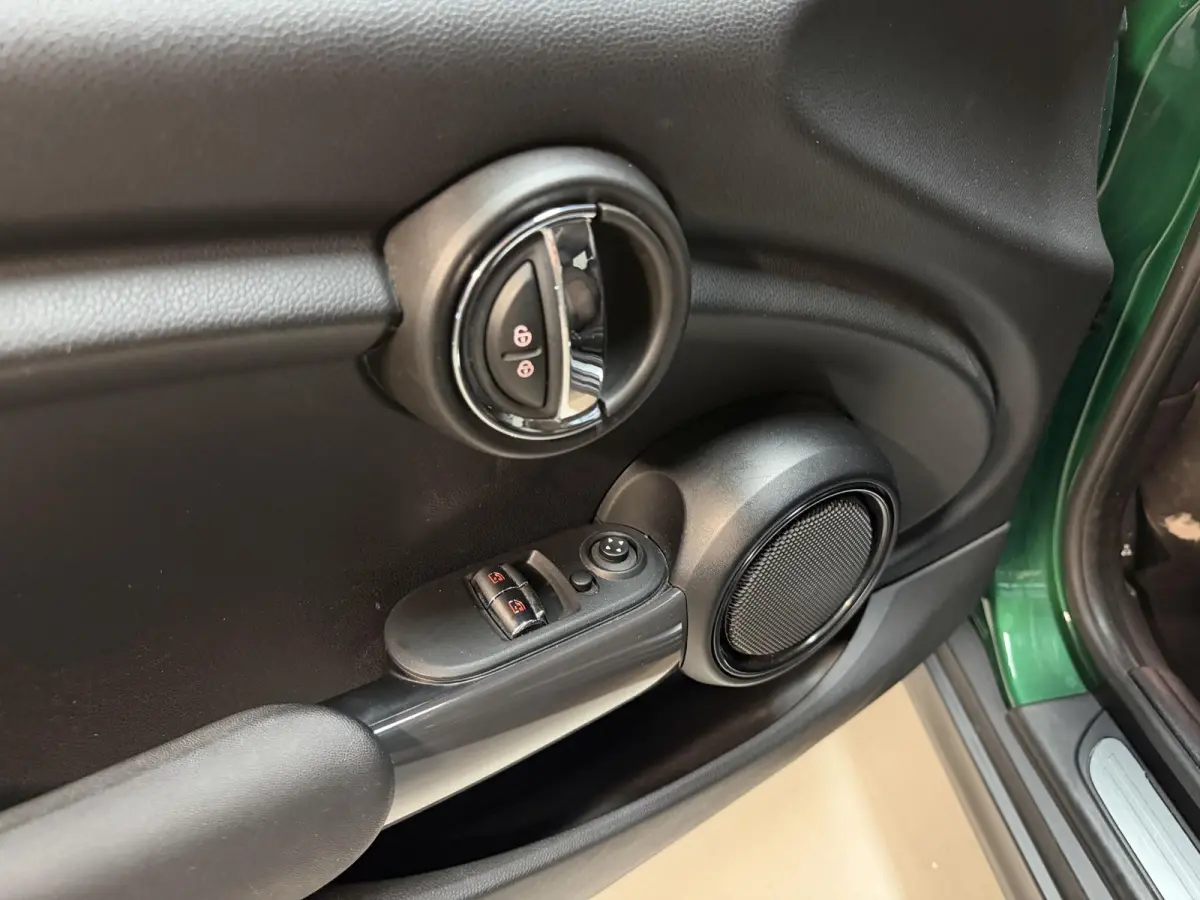 1.5 One Salt 15"/Airco/Bluetooth/Centrale vergrendeling/Lichtsensor
