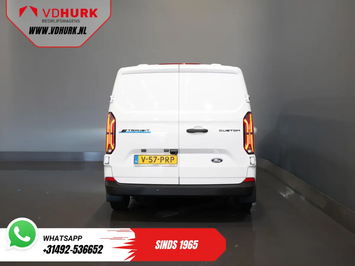 L2 330 km WLTP Garantie t/m 2028/ LED/ Snellader/ Standkachel/ Stoelverw./ Stuurverw./ Carplay/ Camera/ PDC/ Climate/ Cruise