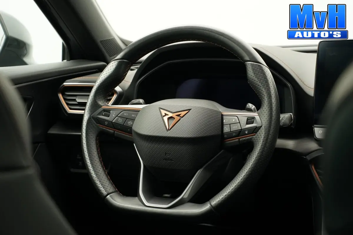 1.4 PHEV|KUIPST|PANO|STOEL/STUUR.VERW|SOH93%