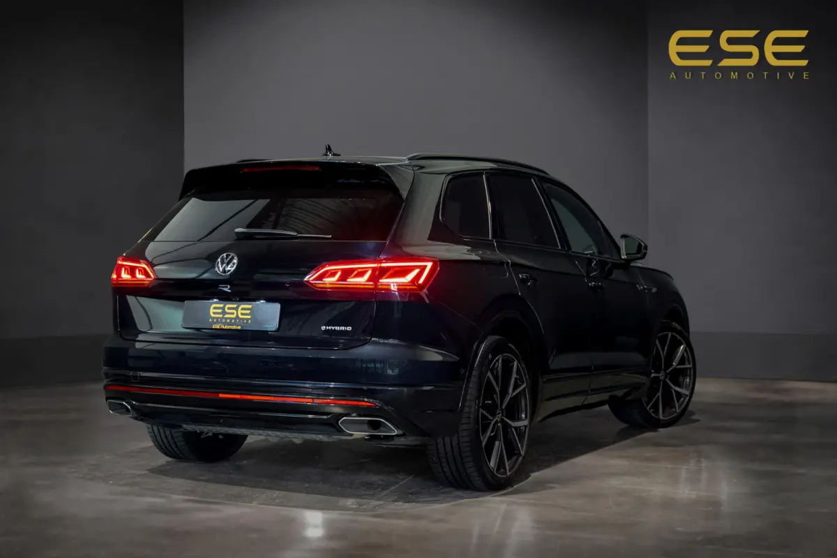 3.0 TSi 4MOTION R | Panorama| Dynaudio | 360 Camera | Nachtzicht | Trekhaak | HUD