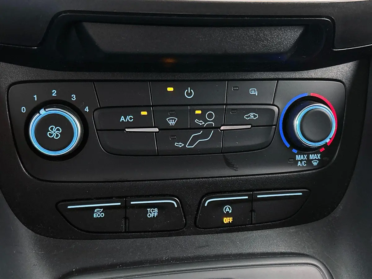 1.5 EcoBlue Automaat L2 Trend Navigatie Airco Parkeersensoren Cruise Control Camera