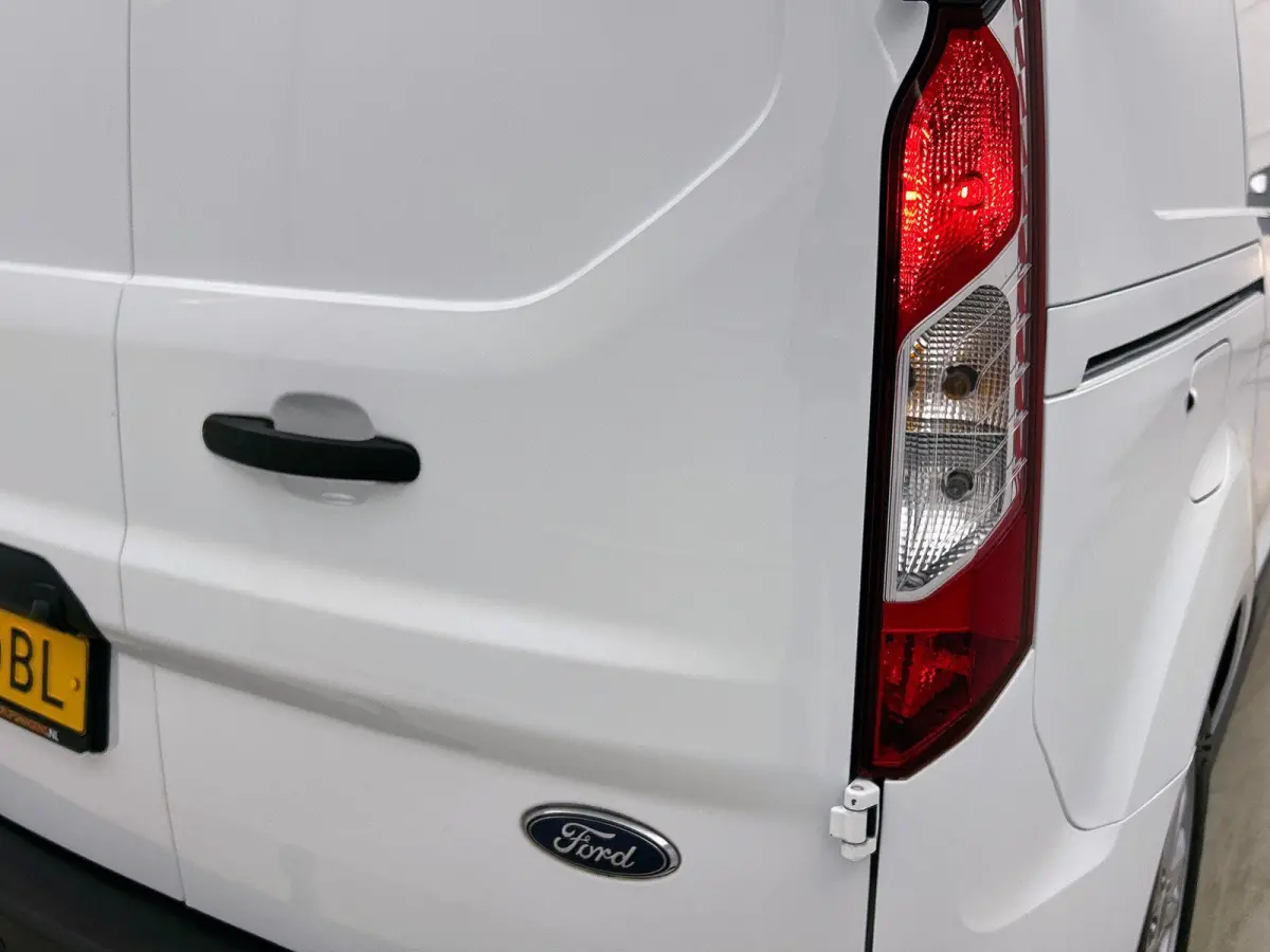 1.5 EcoBlue Automaat L2 Trend Navigatie Airco Parkeersensoren Cruise Control Camera