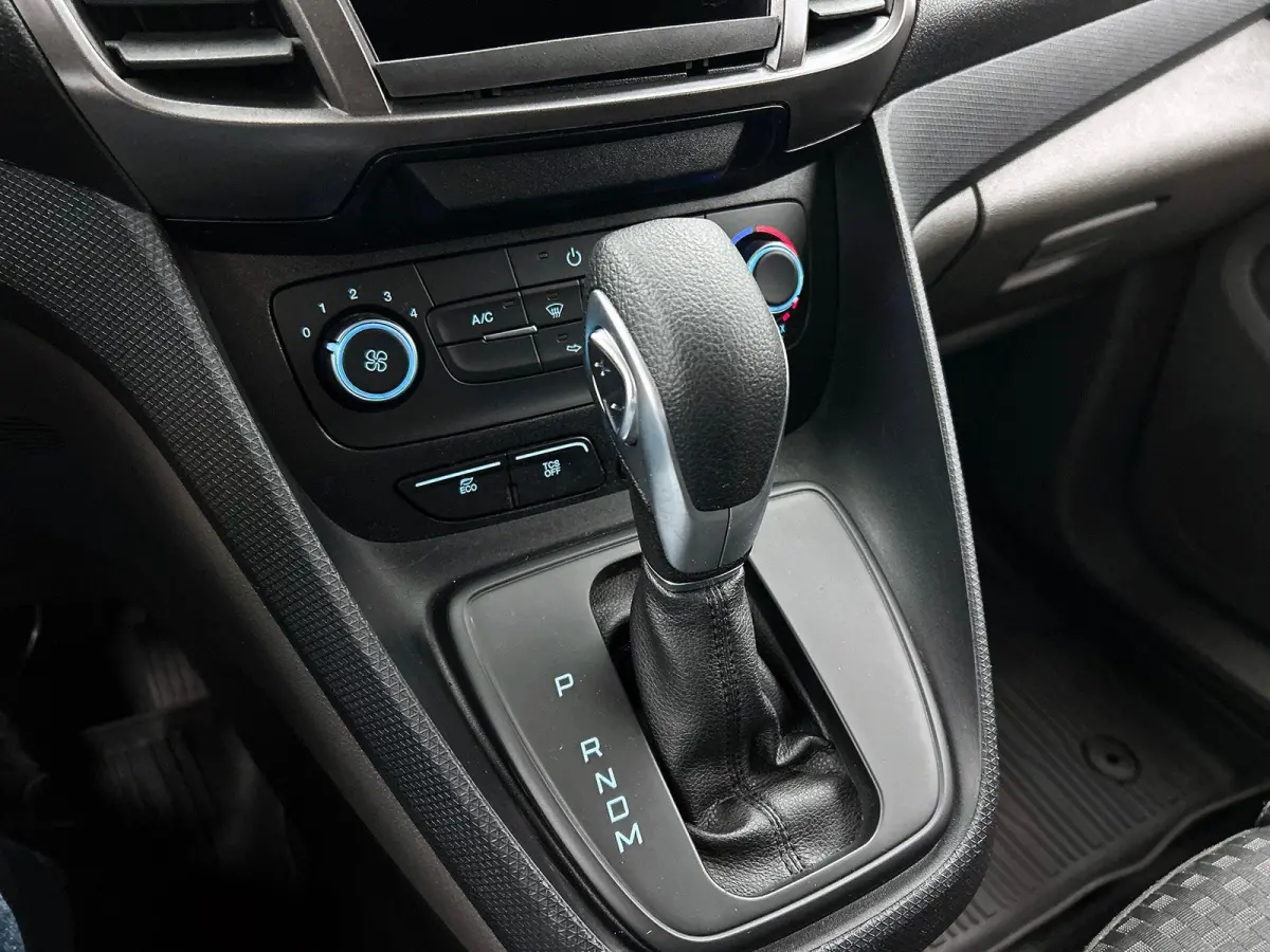 1.5 EcoBlue Automaat L2 Trend Navigatie Airco Parkeersensoren Cruise Control Camera