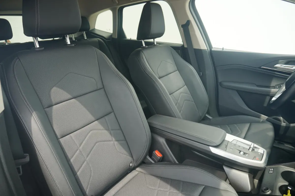 218i | Luxury Line | Harman-Kardon | Achteruitrijcamera | Actieve stoel voor bestuurder