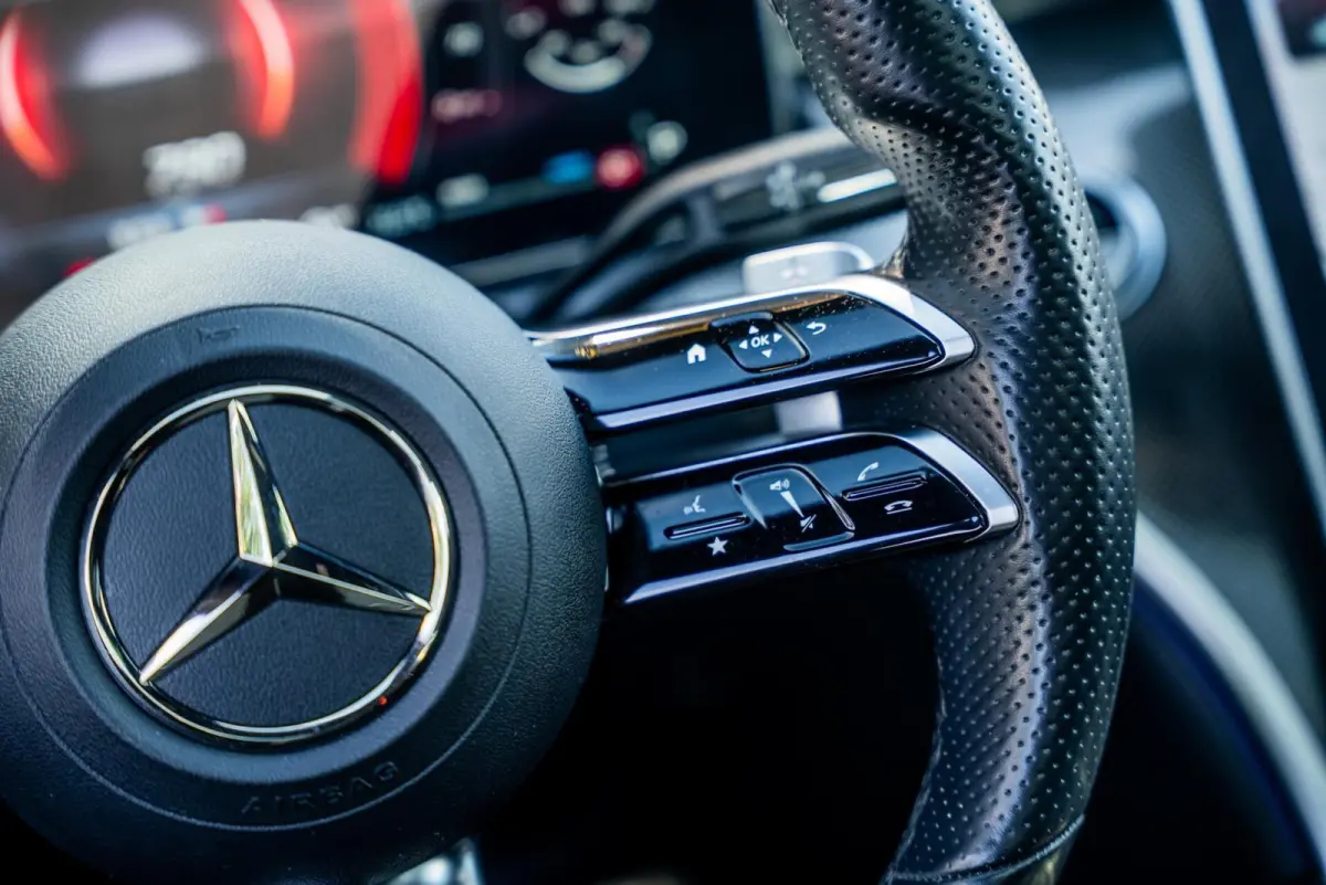 C300 AMG Line|PANO|BURMESTER|360|18''|ACC