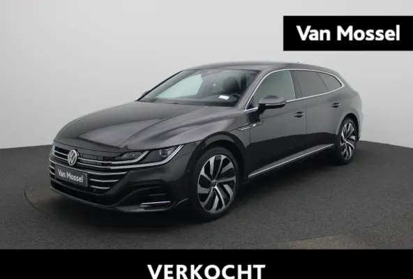 1.4 TSI eHybrid R-Line Business+ 218 PK| Dealeronderhouden | Trekhaak | Navigatie Pro | 360 Camera | Stoelverwarming Voor & Achter | Achterklep Elektrisch | 19 Inch Velgen